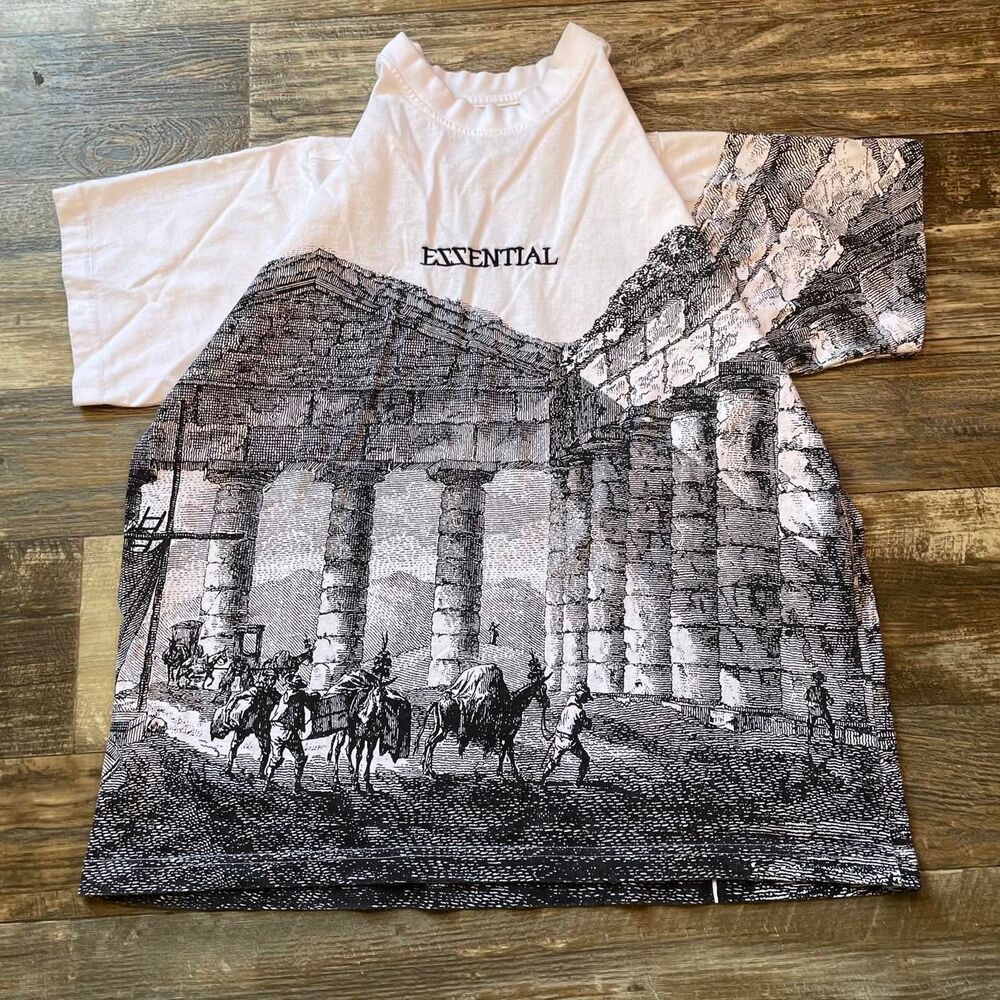 Men's White and Black T-shirt